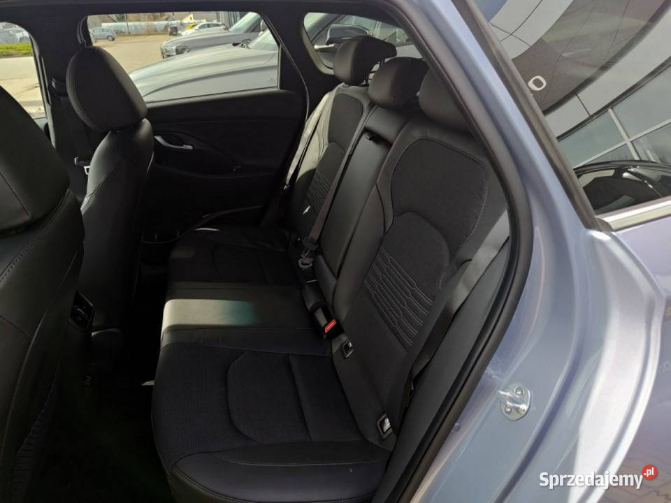 Hyundai i30 15 140 automat bogata wersja przyciemniane szyby Ostrołęka