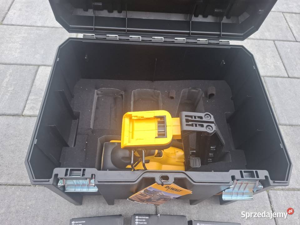 Gwoździarka DeWalt DCN 660 NT Z baterią i Opole