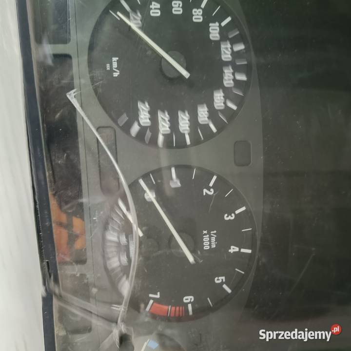 Zegary BMW E39 28 benz Mieroszyno