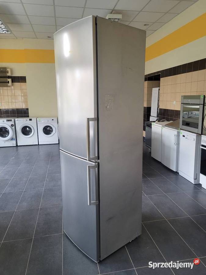 Sprzedam dużą lodówkę firmy Bosch z możliwością 60cm Lodówki i zamrażarki Tarnowskie Góry sprzedam