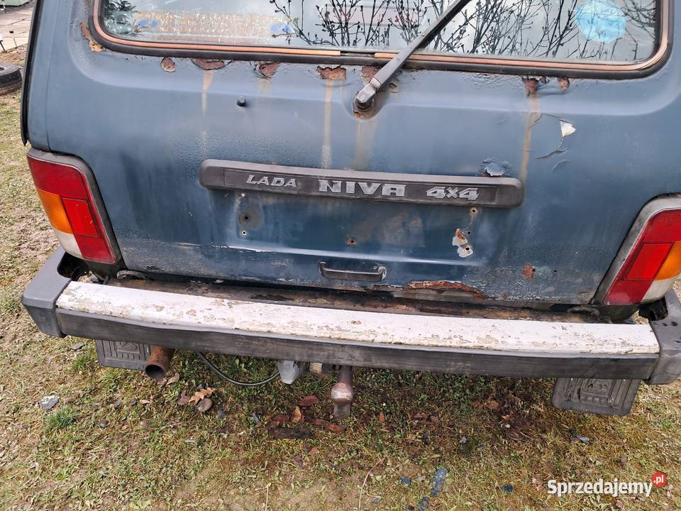 Lada Niva na części małopolskie Biecz