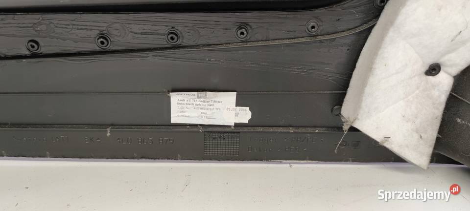 BOCZEK BAGAŻNIKA LEWY AUDI Q7 4L 4L0863879G osobowe Wyposażenie wnętrza Przystajń sprzedam