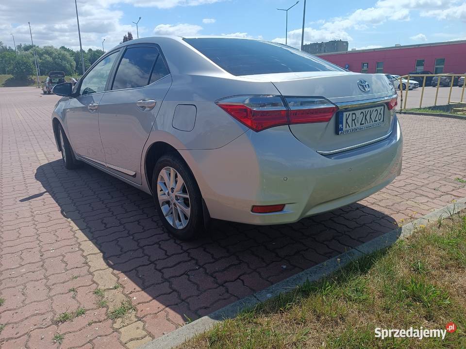 Toyota corolla Rok produkcji 2018 Tarnów sprzedam