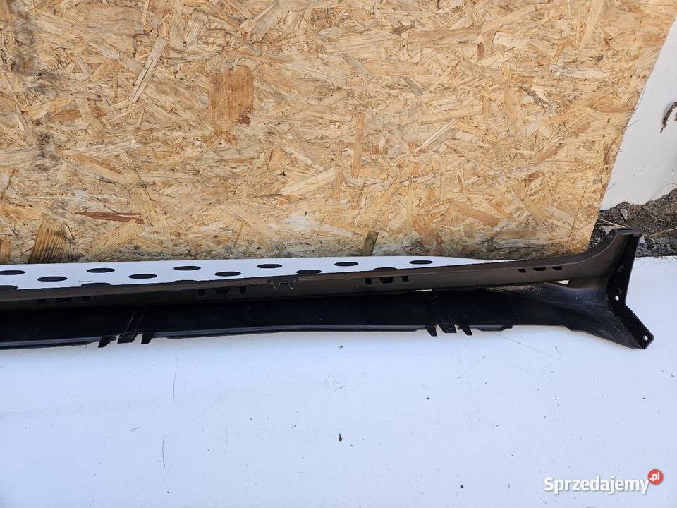 MERCEDES GLC W253 AMG LISTWA PROGOWA PRAWA PRÓG