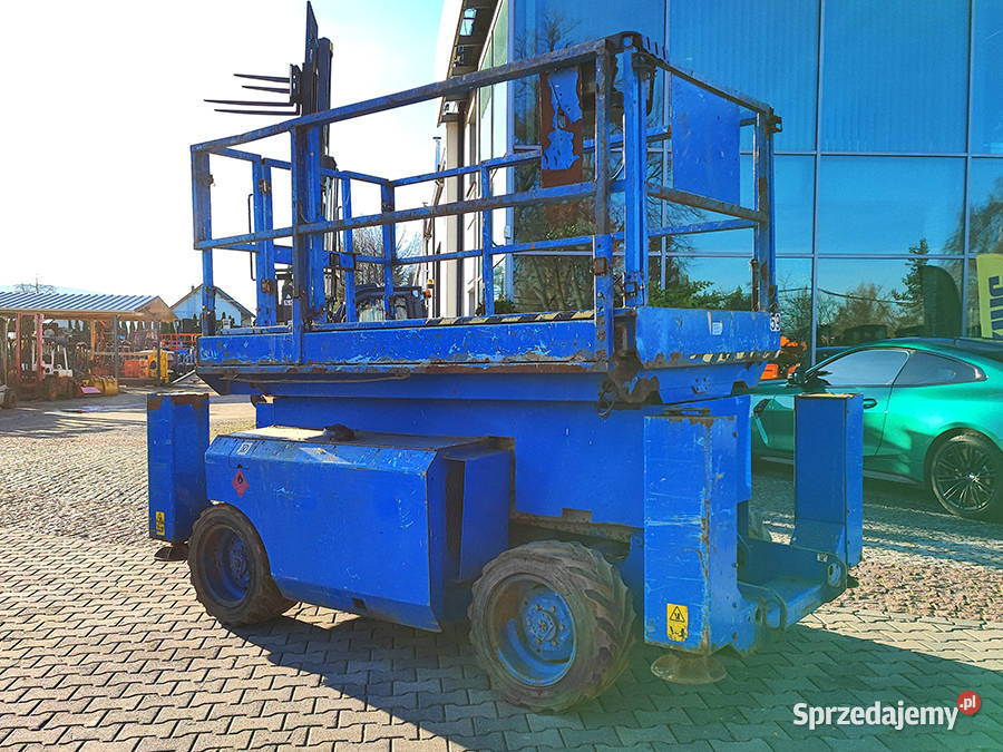 zwyżka nożycowa terenowa Genie GS3268 4x4 1175 m Kęty