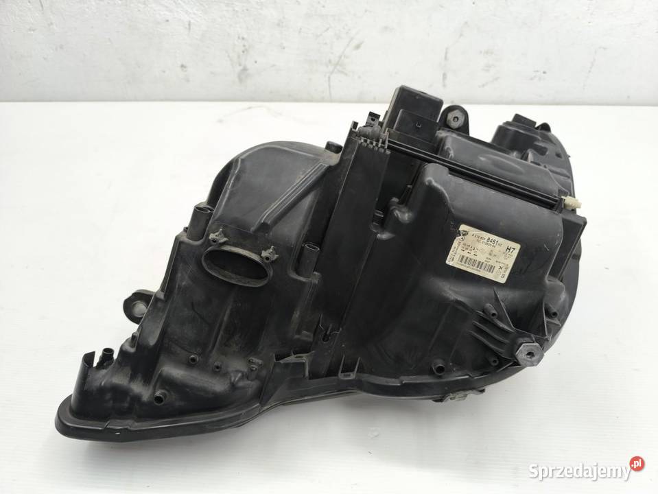 LAMPA PRAWY PRZÓD UK MERCEDES ECLASA W212 osobowe