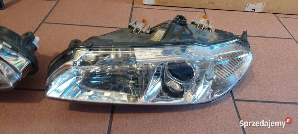 Reflektory lampy przednie Peugeot 406 coupe Motoryzacja Kalety