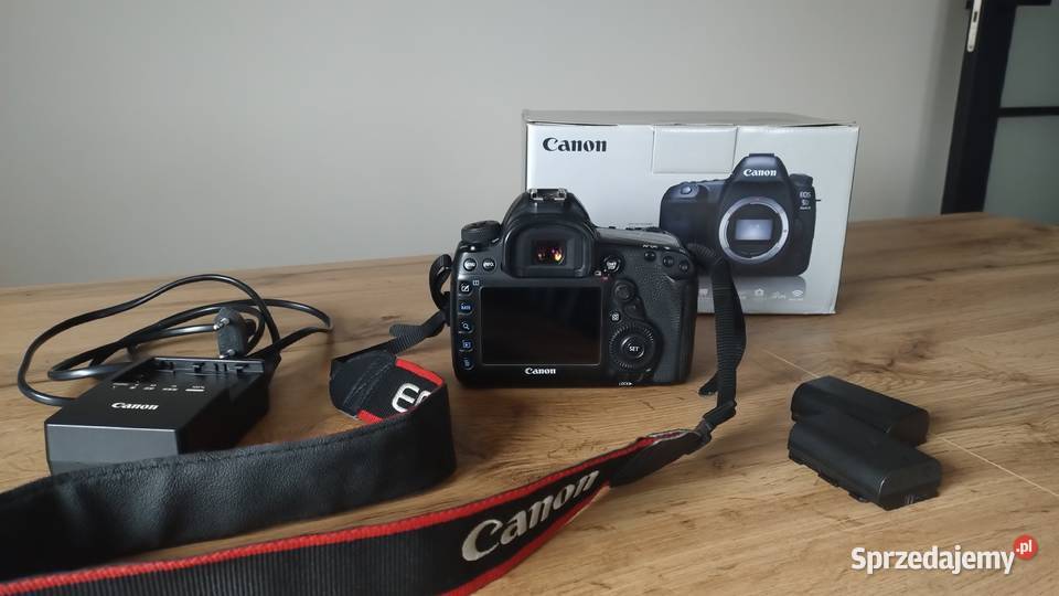 Canon EOS 5D Mark IV przebieg 195000 sprzedam