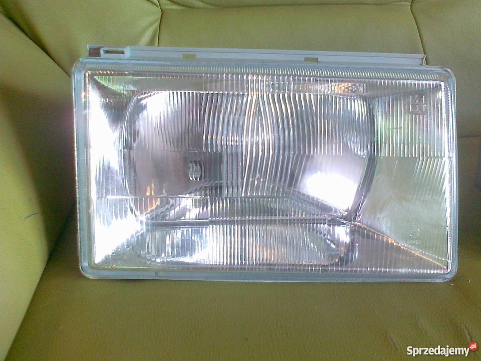 FIAT REGATA REFLEKTOR H4 PRAWY NOWY VALEO 60188 lampy przednie Oświetlenie Pruszków sprzedam