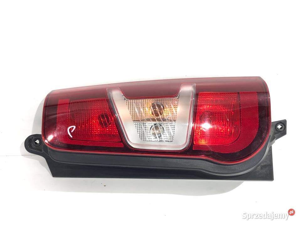 LAMPA PRAWY TYŁ OPEL COMBO D 9820554880 Van