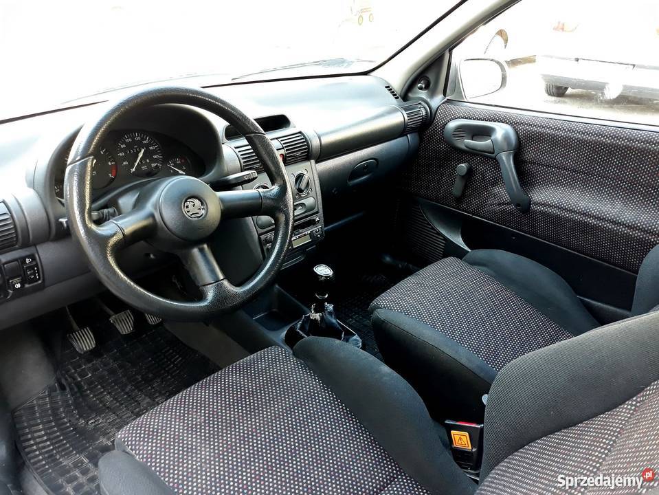 Opel Corsa B Sport 14