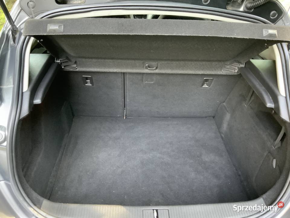 OPEL ASTRA 14 100 2010r Bielsko-Biała