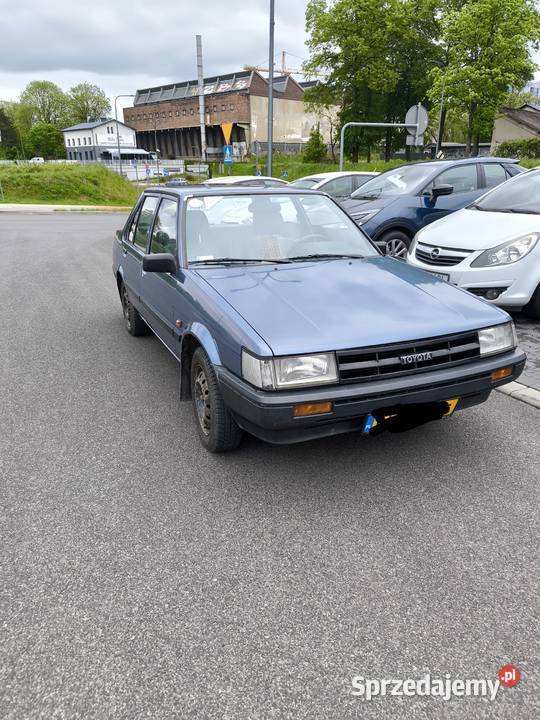 Zderzak przedni corolla e80 e8 1986 osobowe Zderzaki Dąbrowa Górnicza