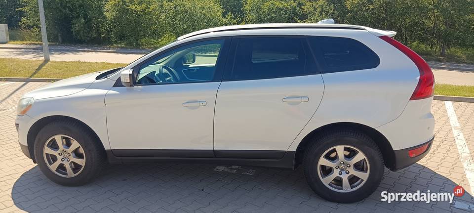 Volvo XC60 2011 163 Rok produkcji 2011 sprzedam