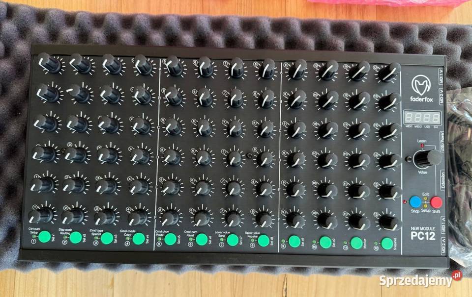 Faderfox PC12 Controller