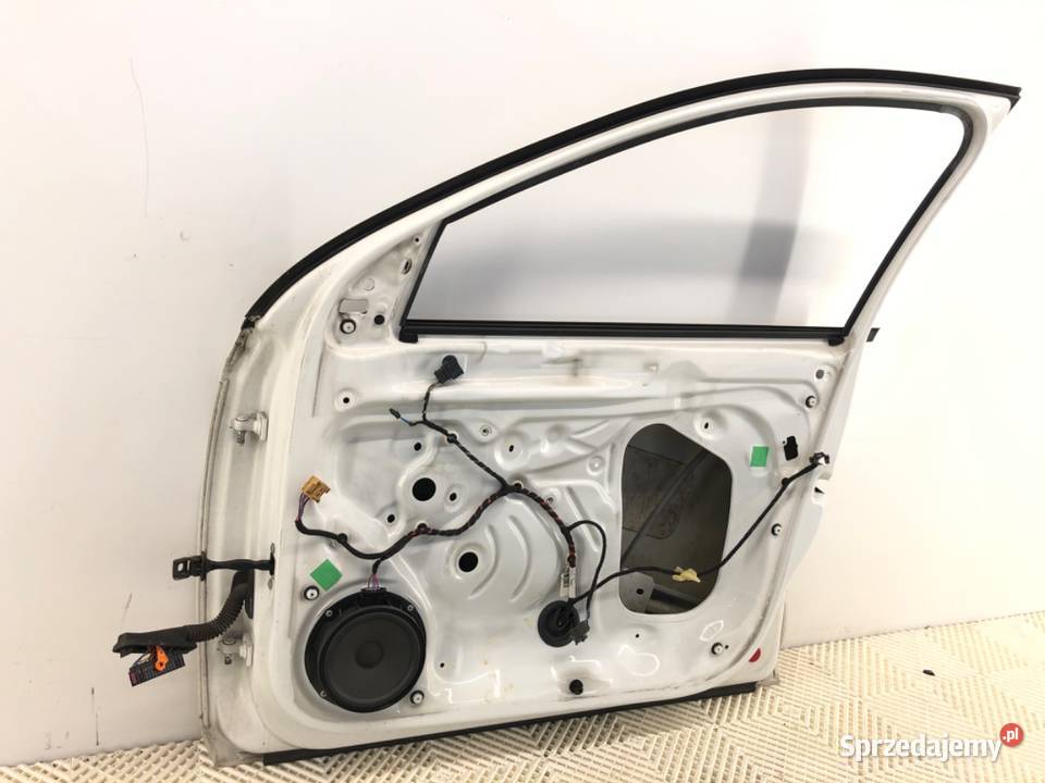 DRZWI PRAWY PRZÓD SKODA RAPID Hatchback BIAŁY osobowe sprzedam