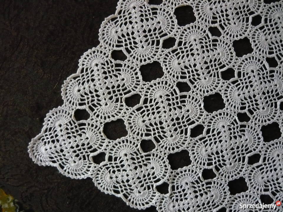 obrus robiony szydełkiem Miastko