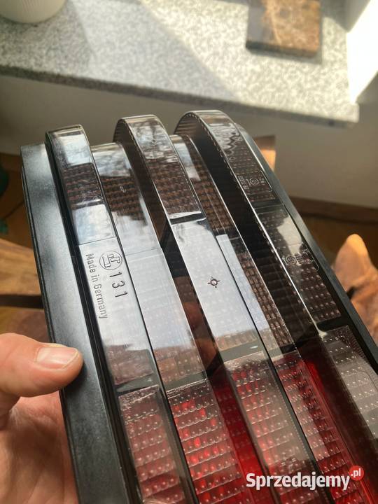 Mercedes 190 w201 Lampy Tył BLACK Orginaly lubelskie Kraśnik