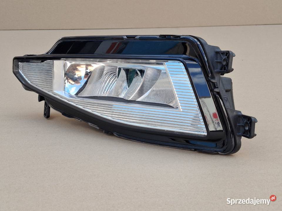 VW PASSAT B8 LIFT HALOGEN LEWY LED LAMPA LEWA Bieleń
