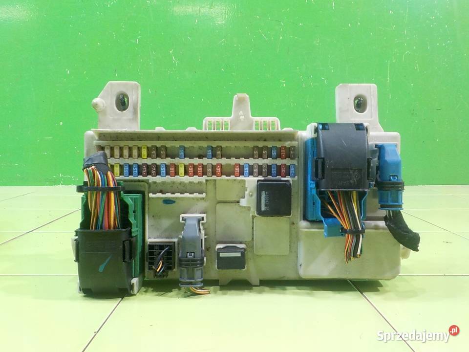 VOLVO C30 LIFT 16 D 10r 3D skrzynka osobowe Suków