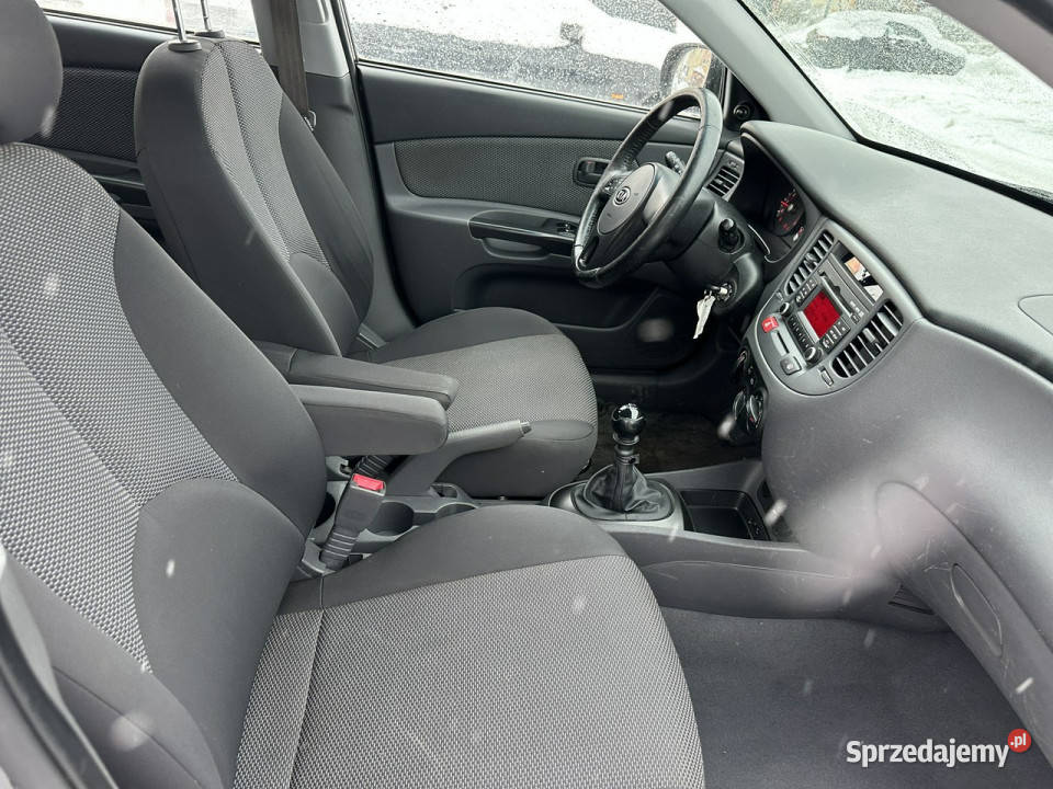 Kia Rio Benzyna klimatyzacja opony wielosezonowe Wejherowo