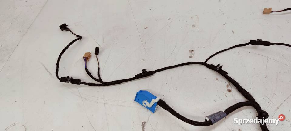 WIĄZKA BOCZKA DRZWI LEWY P AUDI A4 B9 8W0971035S Materiały instalacyjne Przystajń