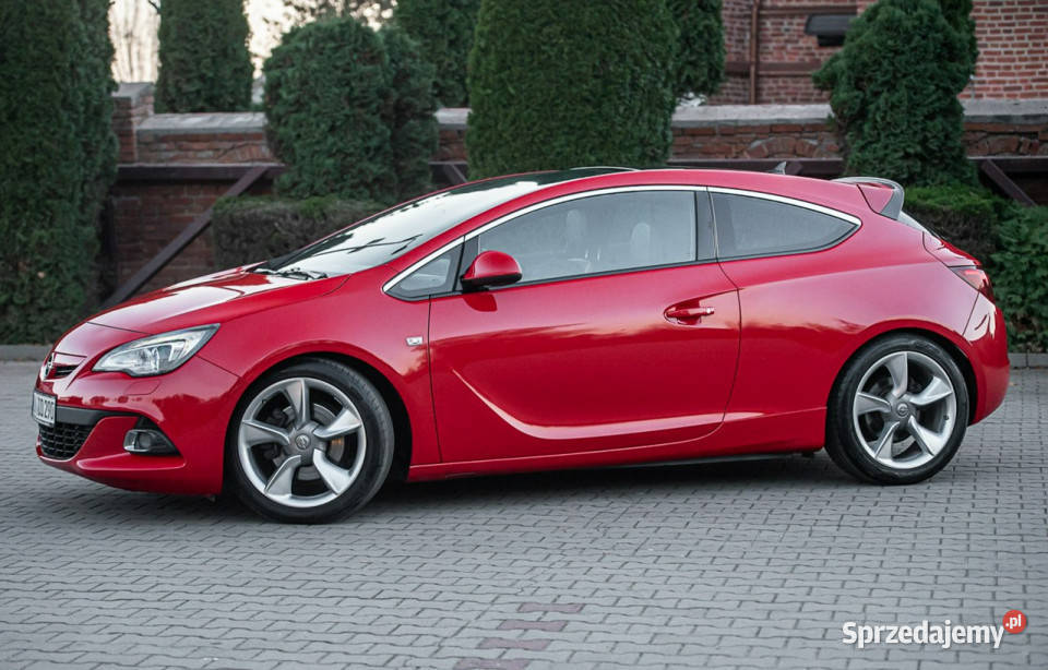 Opel Astra GTC 20CDTi 195 Super Stan Serwisowana światła do jazdy dziennej