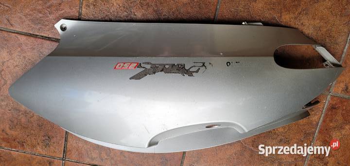 prawy bok boczek KYMCO GRAND DINK wszystkie Plastiki Piła