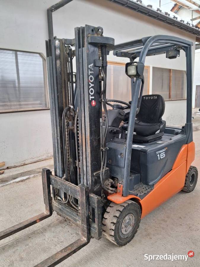 Wózek widłowy elektryczny Toyota 8FBMT16 triplex elektryczny małopolskie Szczawnica