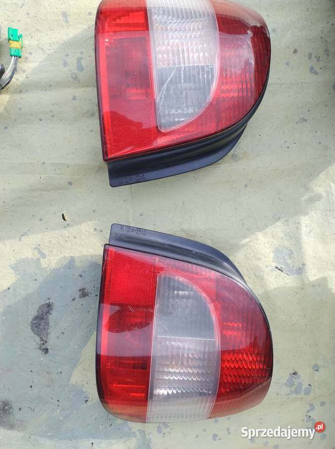 Szyba drzwi tylna prawa Renault Megane Scenic Motoryzacja Zahajki-Kolonia sprzedam