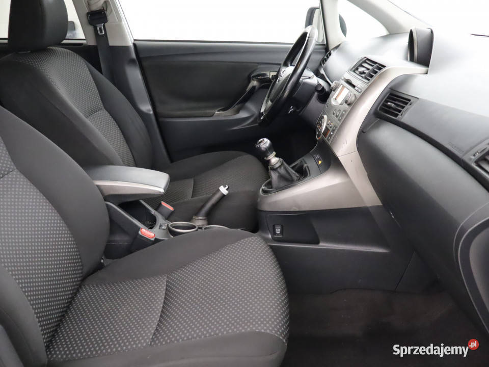 Toyota Verso 20 D4D manualna Bielany Wrocławskie