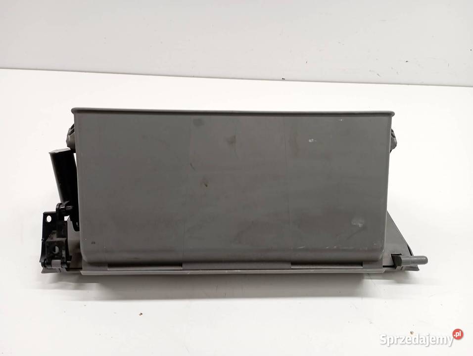 SCHOWEK PRAWY PASAŻERA XL7 DESKI Suzuki Grand