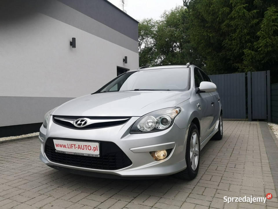 Hyundai i30 16CRDI 90 Klimatronic Kamera Alu 15 Strzegom
