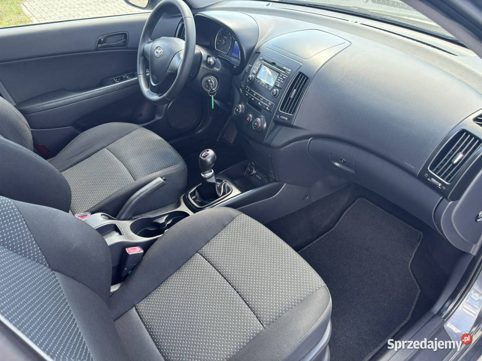 Hyundai i30 zadbane autoSprawna ASR (kontrola trakcji) Przyszowice sprzedam