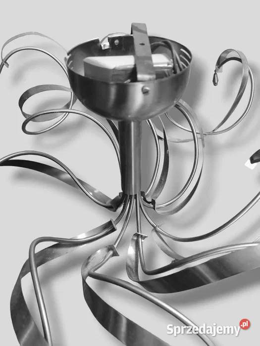 Lampa wisząca metalowa stylowa i funkcjonalna Lampy wiszące