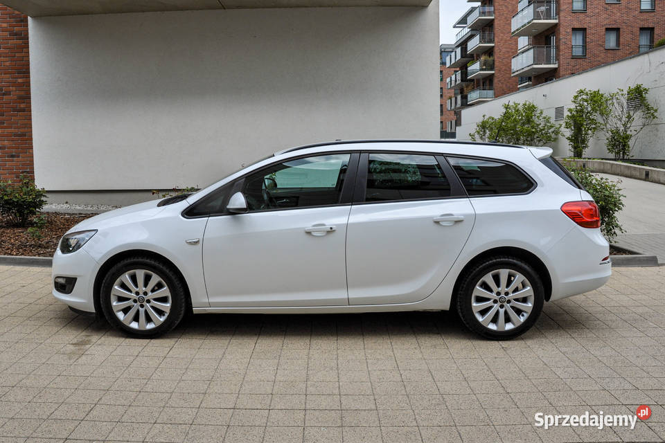 Opel Astra J 14T 140 Bezwypadkowy Lift 2014 r