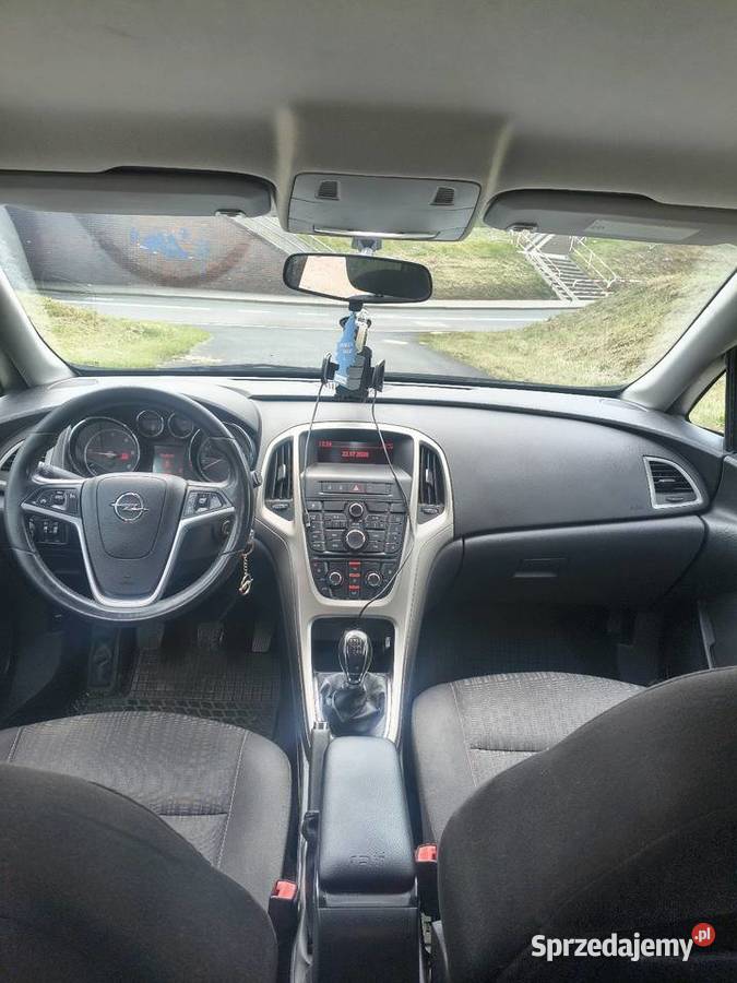 Opel astra j 2011r 17 110 wielkopolskie Kostrzyn
