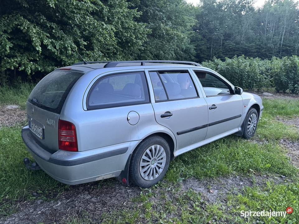 Skoda octavia 1999 kombi hak 16 benzyna lubelskie Kazimierz Dolny