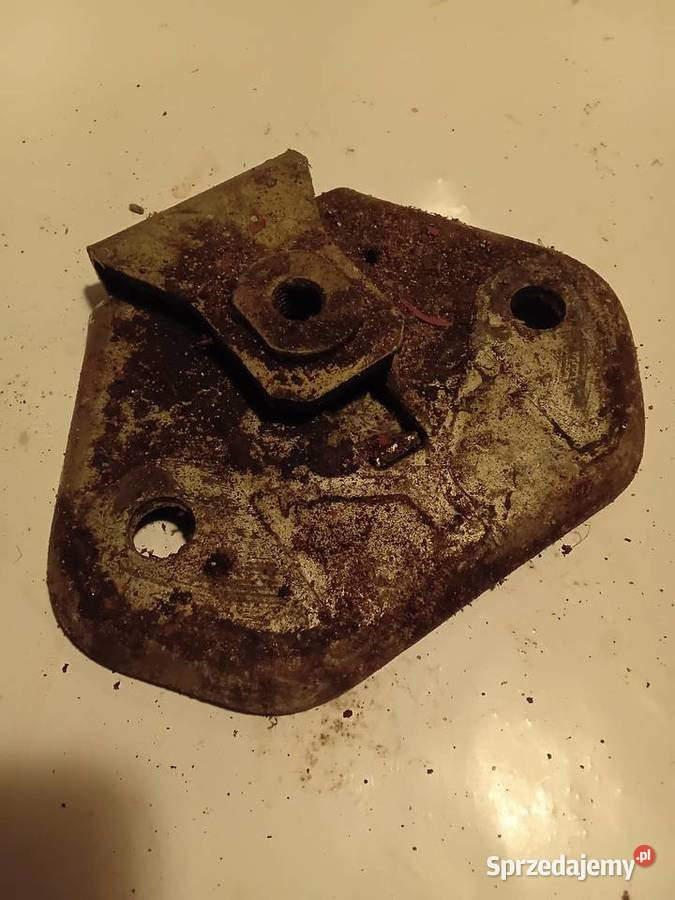 Wspornik łapa mocowanie silnika Fiat 126p Milejewo