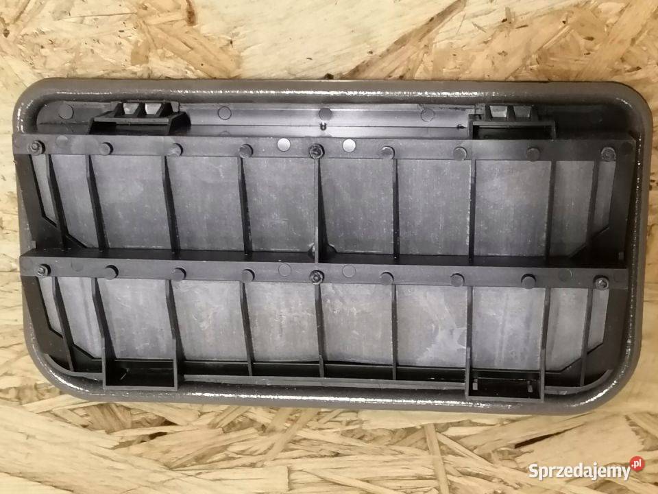 VW PASSAT B6 KRATKA WLOTU POWIETRZA TYŁ osobowe Pleszew