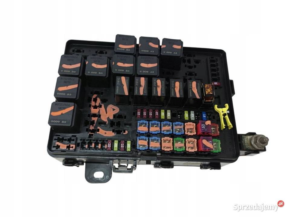 SKRZYNKA BEZPIECZNIKÓW 68384402AC 57 HEMI Dodge świętokrzyskie