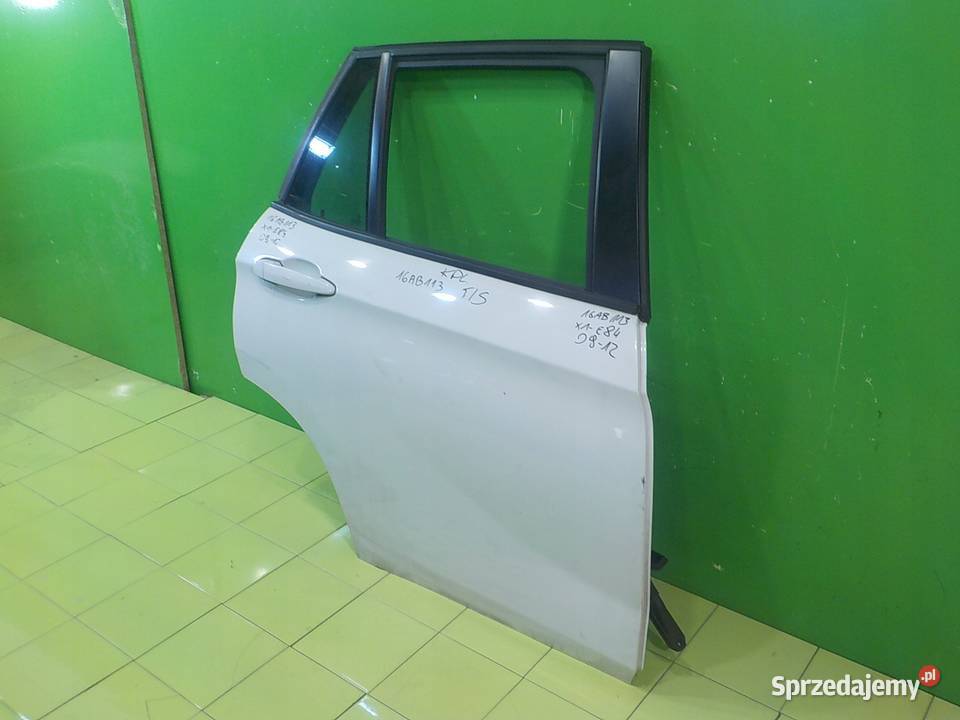 BMW X1 E84 20 D 09r 5D drzwi prawe tyl kompletne sprzedam