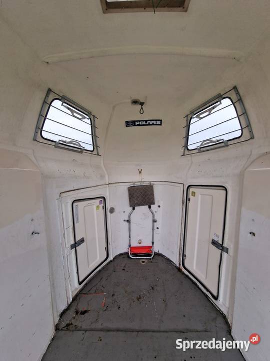 Przyczepa do przewozu koni SLUIS Olymp Piekoszów