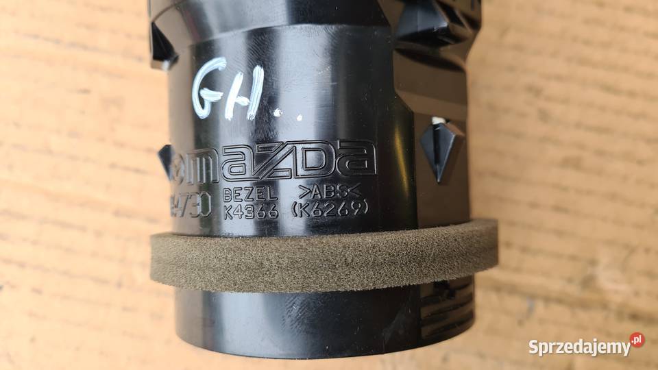 Mazda 6 GH kratka nawiewu ogrzewania okrągła Wyposażenie wnętrza Legnica sprzedam