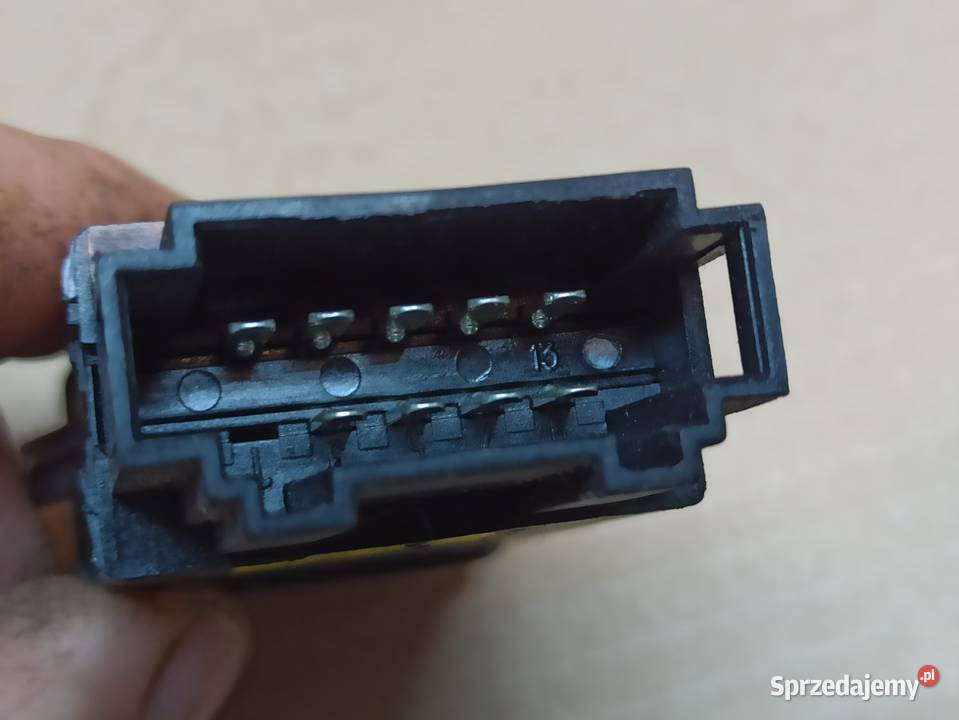 Włącznik Przełącznik awaryjnych świateł Audi A4 dolnośląskie Bolesławiec
