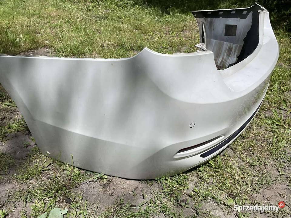Zderzak tył bmw f30 biała perła miejsca na Zderzaki Klasztorne sprzedam