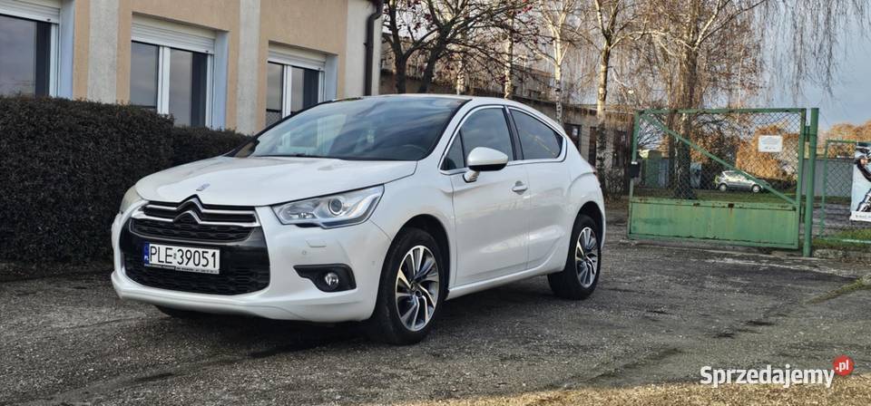 Citroen 16 DS4 2013 biała perła półautomat 82KM sprzedam