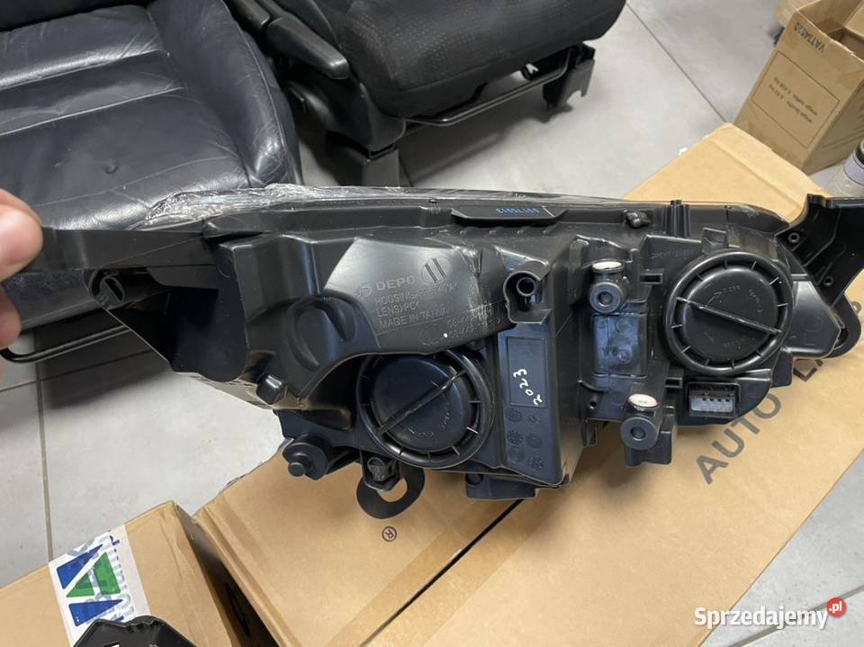 Opel Astra J IV reflektor LED przód nowy osobowe Motycz