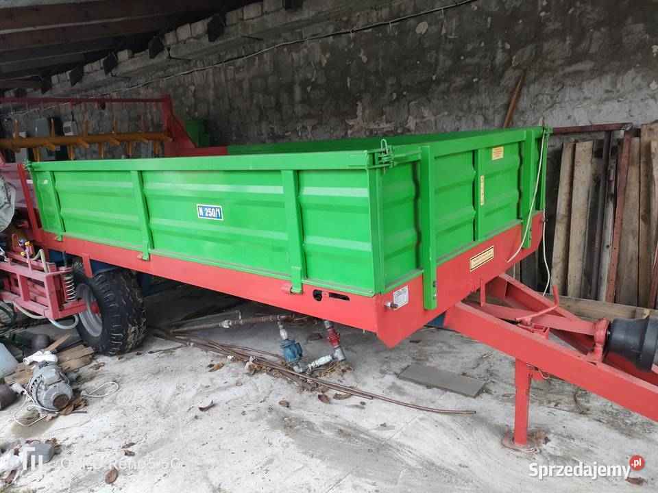 Rozrzutnik obornika Rozrzutniki obornika Kruszyna