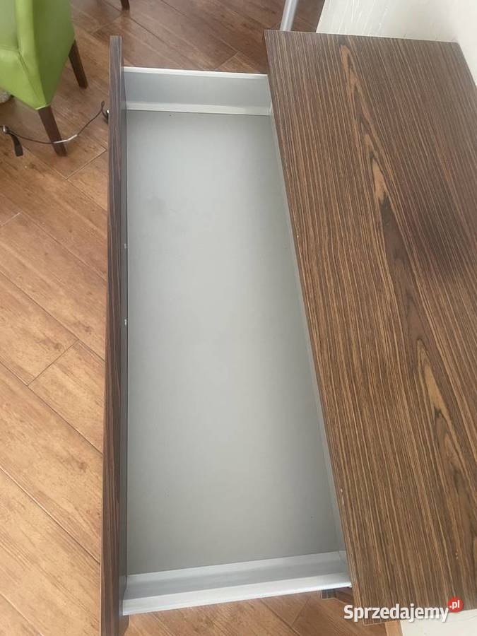 Sprzedam piękną komodę fornir brązowe paski Komody